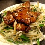 北京亭 - 揚げた感控えめのニラレバ炒め！