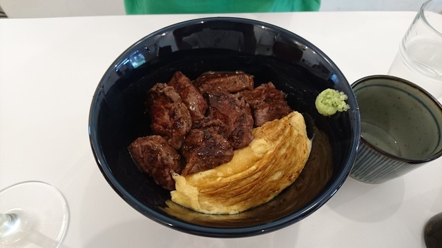 肉の本気丼 にくのマジどん 京成大久保 丼もの その他 食べログ