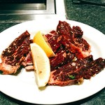 Yakiniku Nandaimon - 上ハラミ  １４００円(税別)  美味しい塩だれを揉み込んだ普通サイズのハラミが５か６切れ。