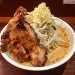 旨辛ラーメン 表裏 - 