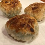 中華あんかけ工房 東陽閣 - 海老ニラ饅頭