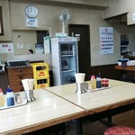 中華天一景 - 店内