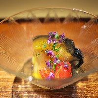 富小路 やま岸 - 鮑の柔らか煮、白ずいき、ﾎﾜｲﾄｱｽﾊﾟﾗ、お出しの美味しいジュレで。