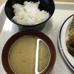 村営白馬岳頂上宿舎 - ご飯 味噌汁