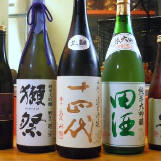 We have a wide selection of famous sake that goes perfectly with Fuku dishes.