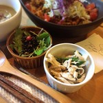 ムスビカフェ - 本日のデリ2品