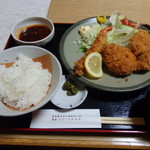 山人 - ミックスフライ定食 1100円