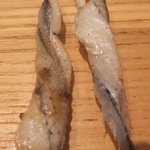 寿し　きしもと - さよりの皮　塩焼き