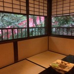 山の茶屋 - 