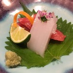 Ajidokoro Okaya - イカとマグロのお刺身