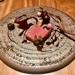 ル スプートニク - 豊後牛のロースト。赤ワインソース。火入れに注目。