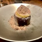 ル スプートニク - パッションフルーツと酒粕のスフレ。チョコレートアイス。