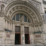 V&A - 