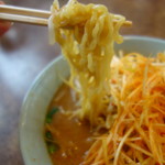 Kurumaya Ramen - ビタミンB入りの黄色い麺（美味い）