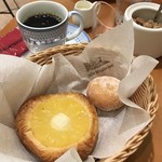 ポンパドウル - パイナップルデニッシュ、ミニあんドーナツ