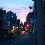 肉と日本酒 - 谷中の陽は落ちて