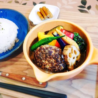 ☆Cute orange clay pot is Soup Curry Omiya's trademark☆