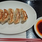 王記厨房 - 焼き餃子。