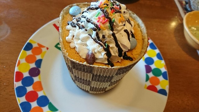バースデーケーキ By ひしもち ブロンコビリー 高針店 Bronco Billy 植田 名古屋市営 ファミレス 食べログ