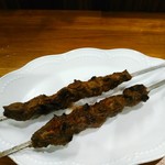 ウイグル料理天山 - シシカワープ  １本２００円(税込)  串物は他に鶏もありますが、２本から注文可能。