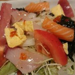 Sushi Izakaya Yataizushi - 海鮮サラダ(税別699円)