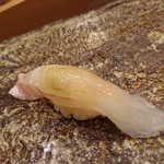 鮨西光 - ヒラメの昆布締め