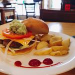 91269400 - Avocado Cheese Burger