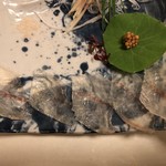 鰻はし本 - うな刺し
      