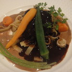 ビストロ茶葉蘭 - 牛ホホ肉の赤ワイン煮