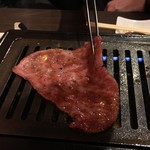 黒毛和牛焼肉 白か黒 - 