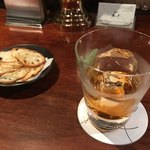 BAR オーパ 銀座 - カクテルチャーチルとお通し