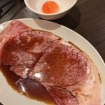黒毛和牛焼肉 白か黒 - 