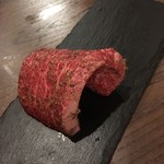 黒毛和牛焼肉 白か黒 - 