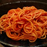 オステリア・バジル - トマトソースのみのパスタ(リクエストした一品)