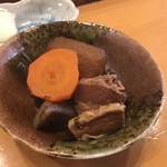 栄寿司小吉 - ランチに付く煮物