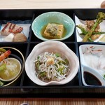 馳走 かねこ - 松花堂弁当　1,800円