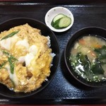 小梅庵 - かつ丼@780