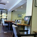 Riverside Café Green Terrace - 素敵な店内