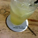 Riverside Café Green Terrace - はちみつレモンスカッシュ756円