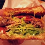 ブラザーズ 人形町本店 - ABCバーガーの断面