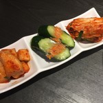 一龍 - 自家製キムチ3種盛（￥790）