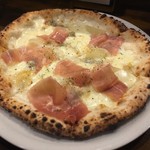 MILLE FIORI - 生ハムとリンゴのゴルゴンゾーラソース