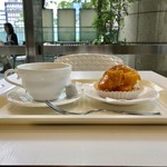 カフェ・ディ・フェスタ - マンゴーシュークリーム 2017/06/01