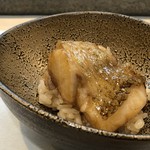 寿司栄 - のどぐろの煮付・・甘めの味わいで、のどぐろが美味しい。