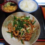 江戸家 - 豚肉とニラのみそ炒め定食　780円