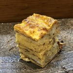 寿司栄 - 玉子焼き