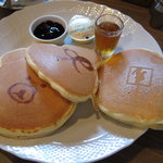 カフェ・ル・プティ・ニ・トロワ - 普通のパンケーキ