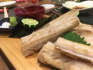 Kutsurogiya Ichi - 穴子の白焼きは基本ワサビのみ乗せていただきます。とっても好き。粗塩をちょんちょんしてもとても美味しい。