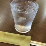 家庭料理居酒屋 よってって - ♪水です...