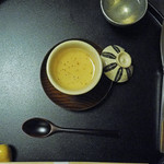 と村 - 牛テールの茶わん蒸し